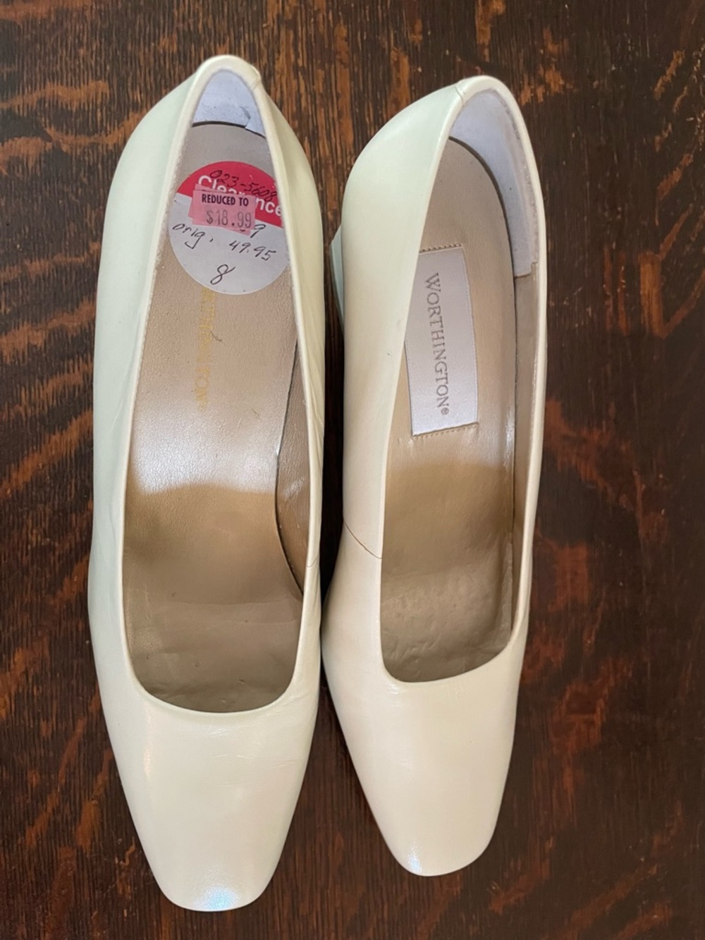 Vintage WORTHINGTON Cream Faux Leather Women’s Pumps Size 8 NWT!